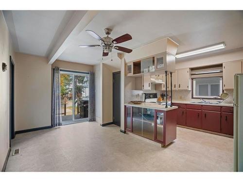 5406 49 Avenue, Camrose, AB - Indoor Photo Showing Kitchen