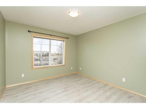 723-31 Jamieson Avenue, Red Deer, AB - Indoor Photo Showing Other Room