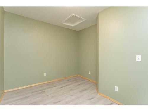 723-31 Jamieson Avenue, Red Deer, AB - Indoor Photo Showing Other Room