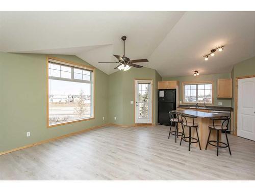 723-31 Jamieson Avenue, Red Deer, AB - Indoor Photo Showing Other Room