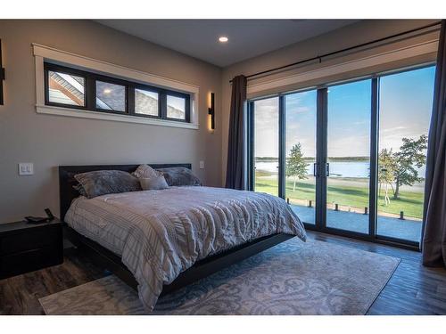 141 Lakeshore Drive, Rural Camrose County, AB - Indoor Photo Showing Bedroom