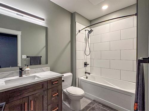 141 Lakeshore Drive, Rural Camrose County, AB - Indoor Photo Showing Bathroom