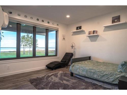 141 Lakeshore Drive, Rural Camrose County, AB - Indoor Photo Showing Bedroom