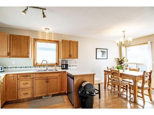 152 Kemp Avenue, Red Deer, AB - Indoor Photo Showing Kitchen With Double Sink