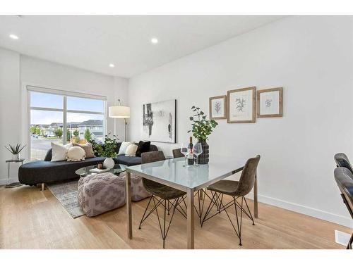 895 Mahogany Boulevard Se, Calgary, AB - Indoor Photo Showing Living Room