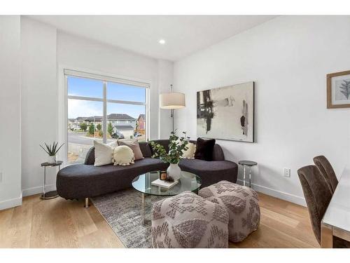 895 Mahogany Boulevard Se, Calgary, AB - Indoor Photo Showing Living Room