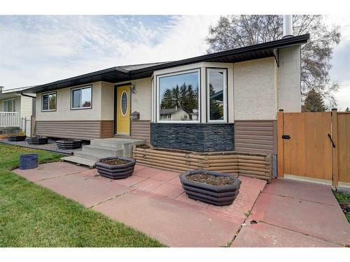 47 Oberlin Avenue, Red Deer, AB - Outdoor