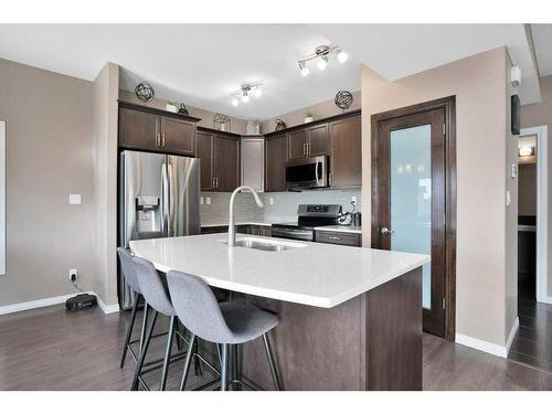 162 Voisin Close, Red Deer, AB - Indoor Photo Showing Kitchen With Stainless Steel Kitchen With Upgraded Kitchen