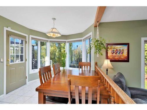 5420 58A Street Crescent, Lacombe, AB - Indoor Photo Showing Dining Room