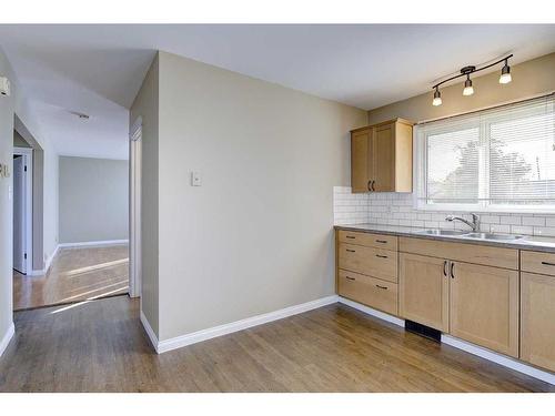 5516 35 Street, Red Deer, AB - Indoor Photo Showing Kitchen With Double Sink