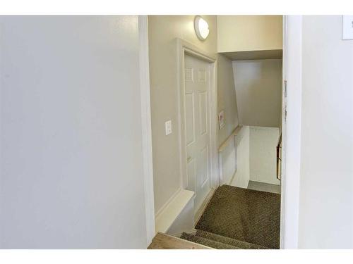 5516 35 Street, Red Deer, AB - Indoor Photo Showing Other Room