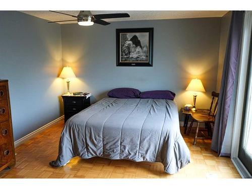 41441 Rng Rd 103, Rural Flagstaff County, AB - Indoor Photo Showing Bedroom