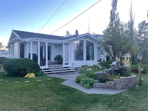 5208 51 Avenue, Consort, AB - Outdoor With Deck Patio Veranda