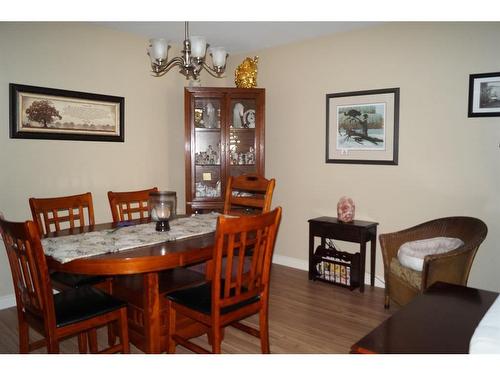 3-5311 57 Avenue, Ponoka, AB - Indoor Photo Showing Dining Room