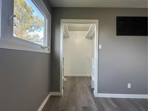 5421 51 Street, Camrose, AB - Indoor Photo Showing Other Room