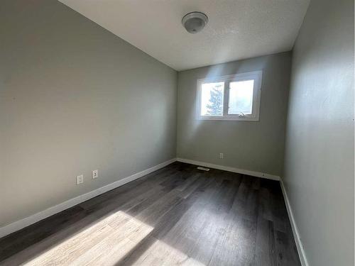 5421 51 Street, Camrose, AB - Indoor Photo Showing Other Room