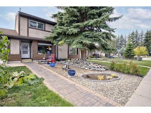 4615 44 Street, Red Deer, AB - Outdoor