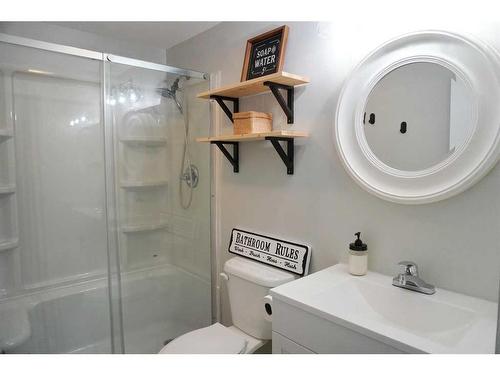 3830 58 Avenue, Red Deer, AB - Indoor Photo Showing Bathroom