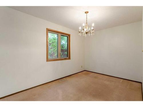 19 Melton Avenue, Spruce Grove, AB - Indoor Photo Showing Other Room