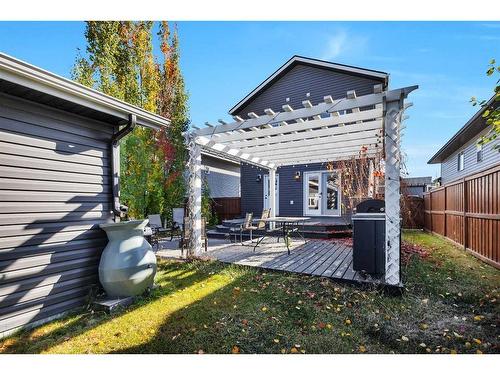 114 Village Crescent, Red Deer, AB - Outdoor