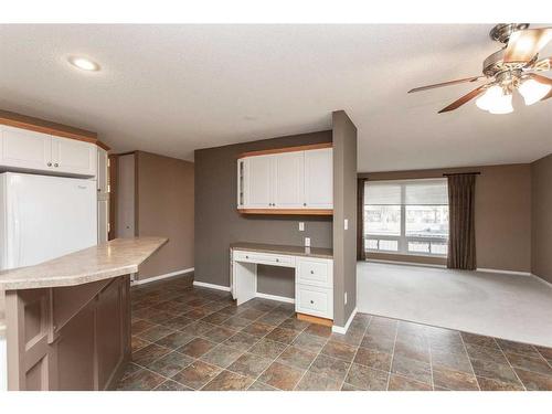 3509 39 Street, Red Deer, AB - Indoor Photo Showing Kitchen