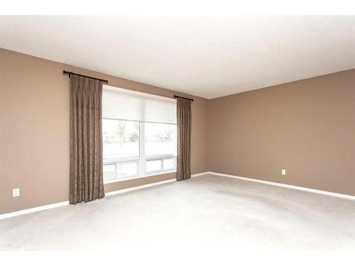 3509 39 Street, Red Deer, AB - Indoor Photo Showing Other Room