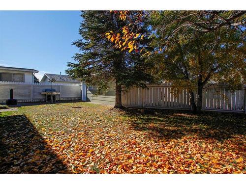 16 Hazlett Close, Red Deer, AB - Outdoor