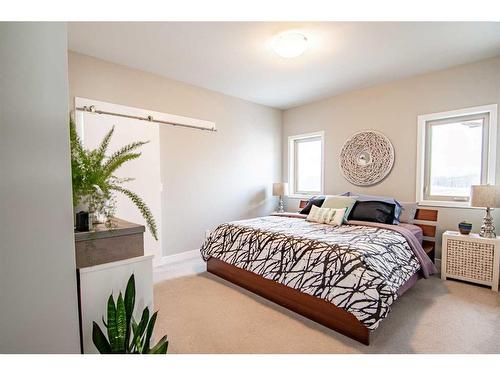 25-420069 Range Road 284, Rural Ponoka County, AB - Indoor Photo Showing Bedroom