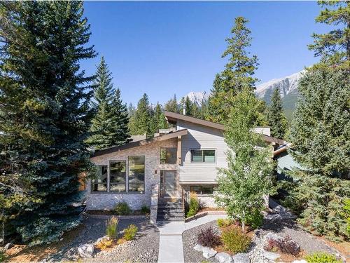 1010 14 Street, Canmore, AB - Outdoor