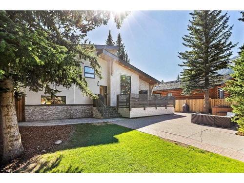 1010 14 Street, Canmore, AB - Outdoor