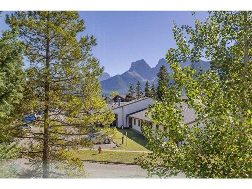 1010 14 Street, Canmore, AB - Outdoor