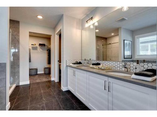 51 Dawson Wharf Mount, Chestermere, AB - Indoor Photo Showing Bathroom