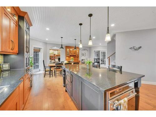 85-37411 Waskasoo Avenue, Rural Red Deer County, AB - Indoor Photo Showing Kitchen With Upgraded Kitchen