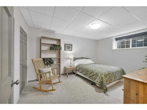 85-37411 Waskasoo Avenue, Rural Red Deer County, AB - Indoor Photo Showing Bedroom