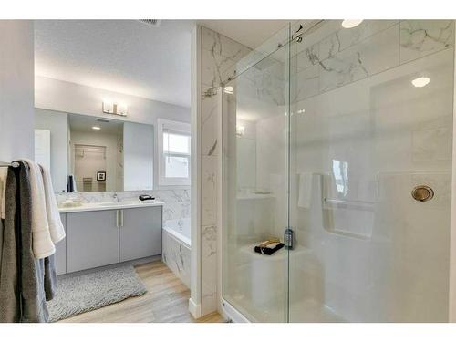 55 Dawson Wharf Mount, Chestermere, AB - Indoor Photo Showing Bathroom