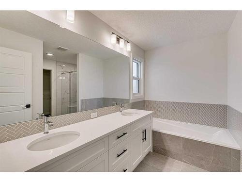 55 Dawson Wharf Mount, Chestermere, AB - Indoor Photo Showing Bathroom