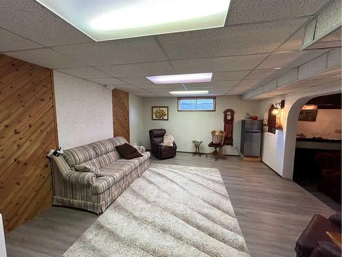 5611 46 Avenue West, Forestburg, AB - Indoor Photo Showing Basement