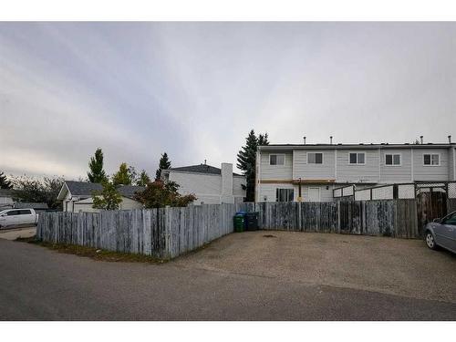 23 Edis Close, Red Deer, AB - Outdoor