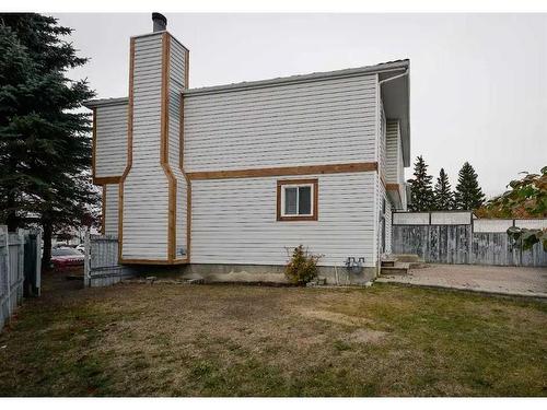 23 Edis Close, Red Deer, AB - Outdoor