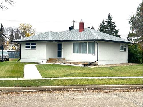 5116 49 Avenue, Forestburg, AB - Outdoor