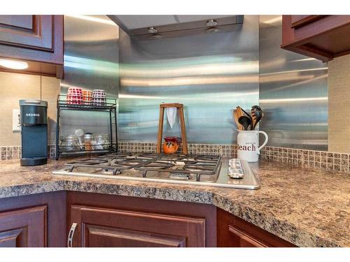 73A-10046 Township Road 422, Rural Ponoka County, AB - Indoor Photo Showing Kitchen