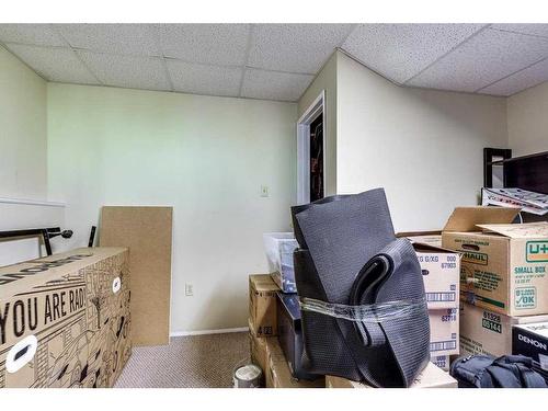 3811 52 Avenue, Ponoka, AB - Indoor Photo Showing Office