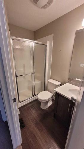 903-125 Caribou Crescent, Red Deer, AB - Indoor Photo Showing Bathroom