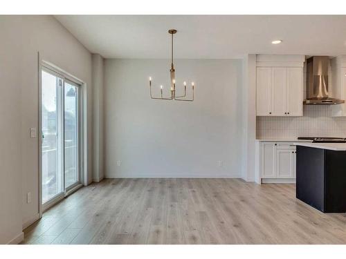 1466 Bayview Point Sw, Airdrie, AB - Indoor Photo Showing Kitchen