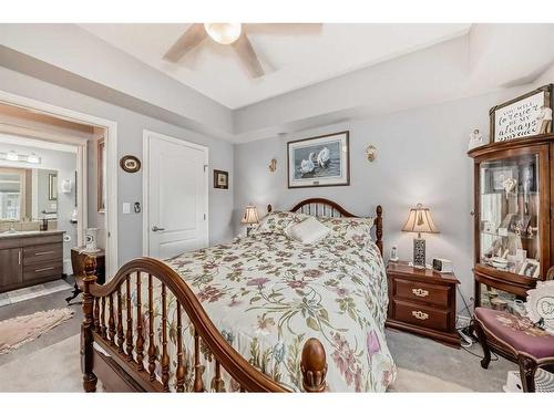 #123-6 Michener Hill Boulevard, Red Deer, AB - Indoor Photo Showing Bedroom