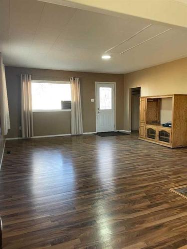 5156 47 Street, Consort, AB - Indoor Photo Showing Other Room