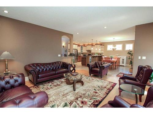 64 Cyprus Road, Blackfalds, AB - Indoor Photo Showing Living Room