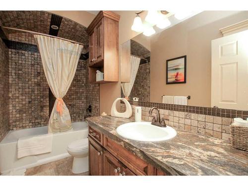 64 Cyprus Road, Blackfalds, AB - Indoor Photo Showing Bathroom