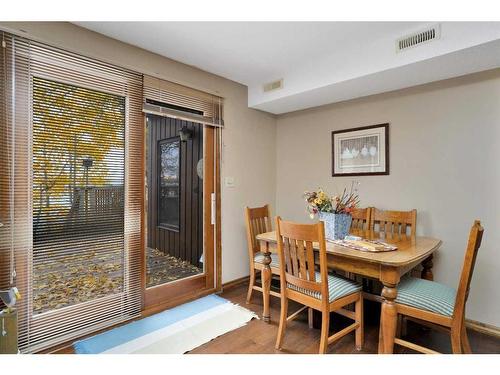 133 Birchcliff Road, Birchcliff, AB - Indoor Photo Showing Dining Room