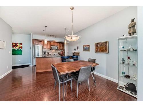 310-4707 50 Street, Sylvan Lake, AB - Indoor Photo Showing Dining Room